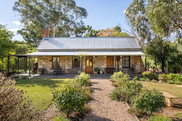 Reillys Wines Heritage Cottages photo 5