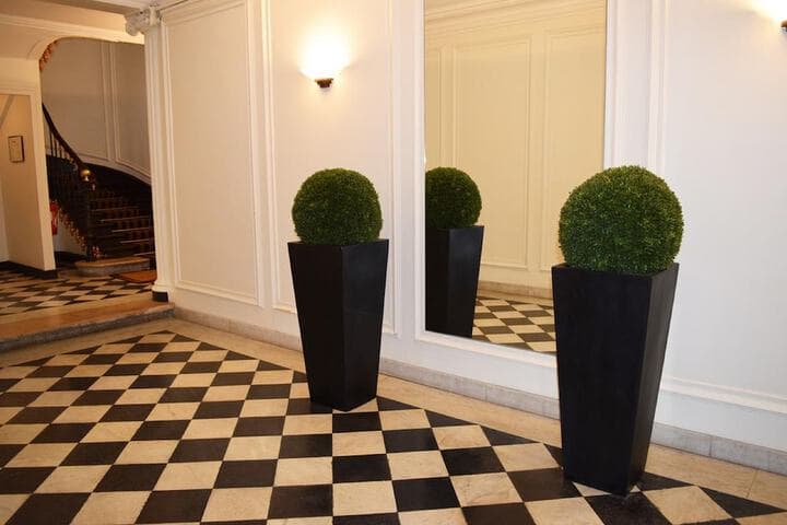 Paris Square photo 4