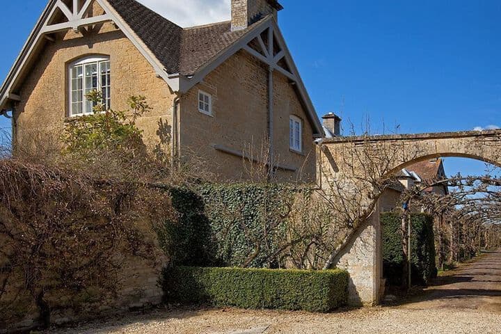Goodwood Cottage photo 2