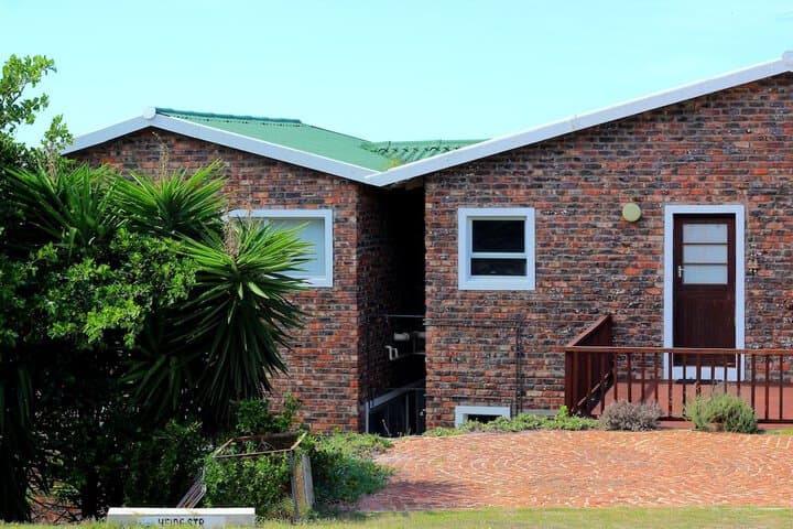 Sandpiper Guest Cottages photo 2