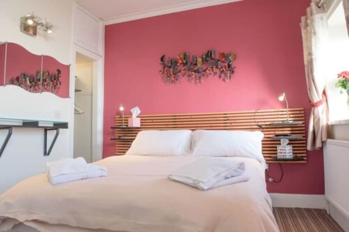 Leonardos Guest House photo 5