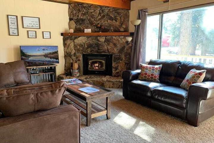 Cabin in the Pines photo 1