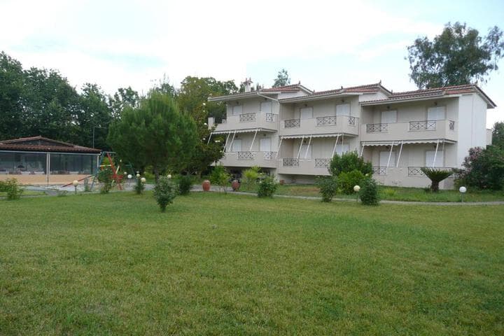 Elia Apartments photo 2