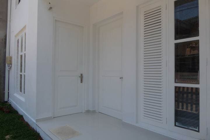 White Villa Ambalangoda photo 2