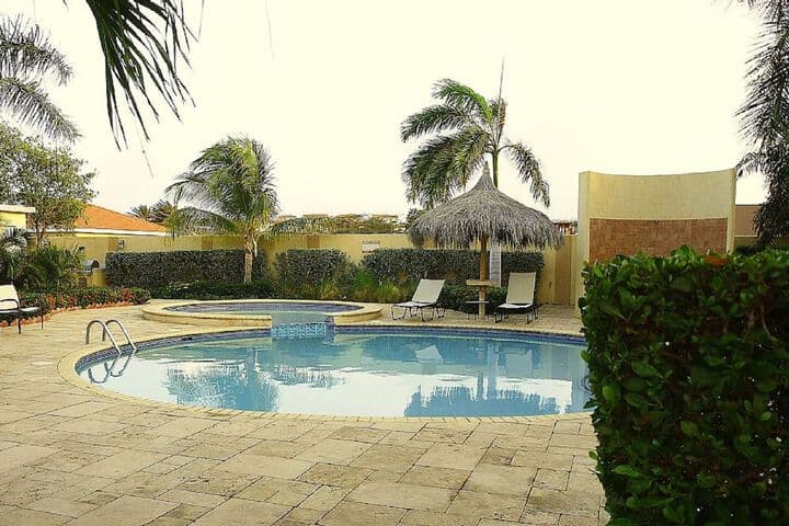 Gold Coast Luxurious&Stylish Condo photo 4
