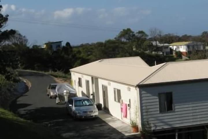 Lookout Holiday Units photo 3