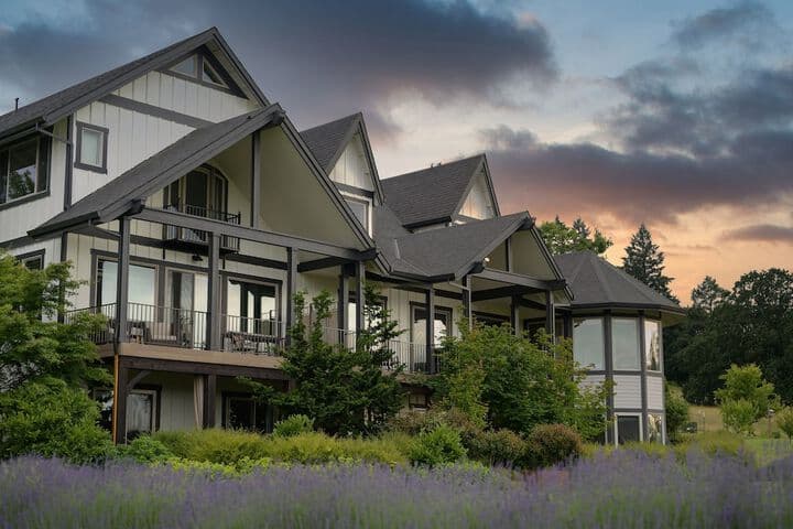 The Setting Inn Willamette Valley photo 2