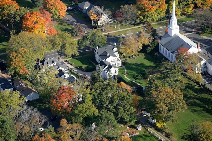 The Connecticut River Valley Inn photo 3