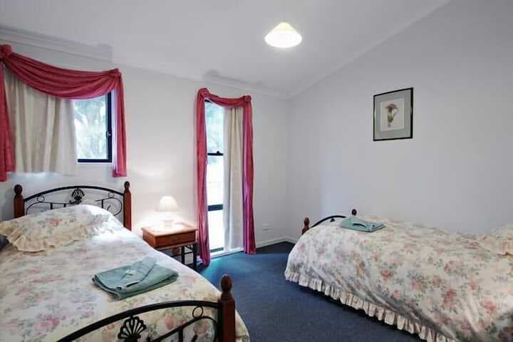 Serenity Grove photo 4