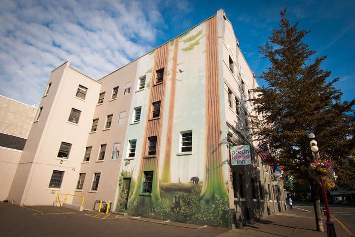 Ocean Island Inn Backpackers Suites Hostel photo 4