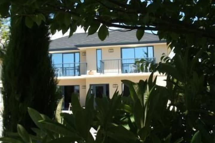 Avalon Manor Motel photo 5