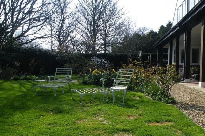Broadlands Gate photo 3