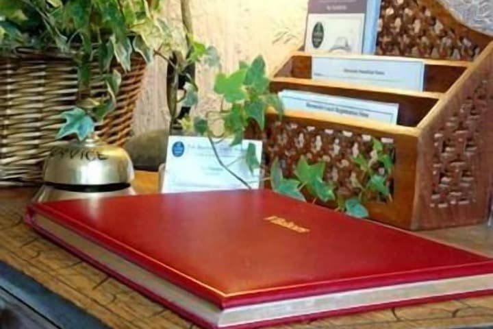 The Burnside Guest House photo 4