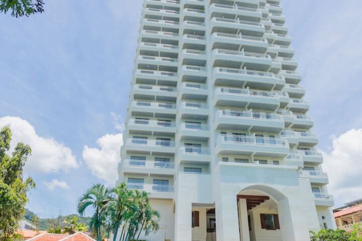 Waterfront Suites Phuket by Centara photo 5
