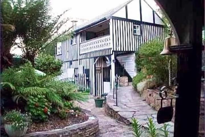 Old Colony Inn photo 2