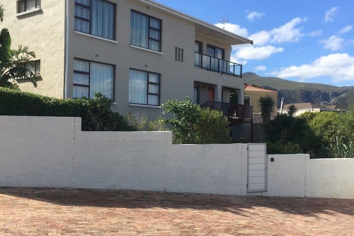 Hermanus Heights Villa photo 2