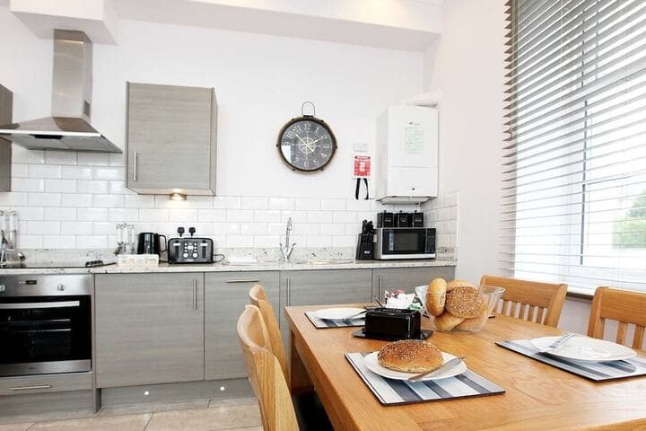 Austens Luxury Apartments photo 4