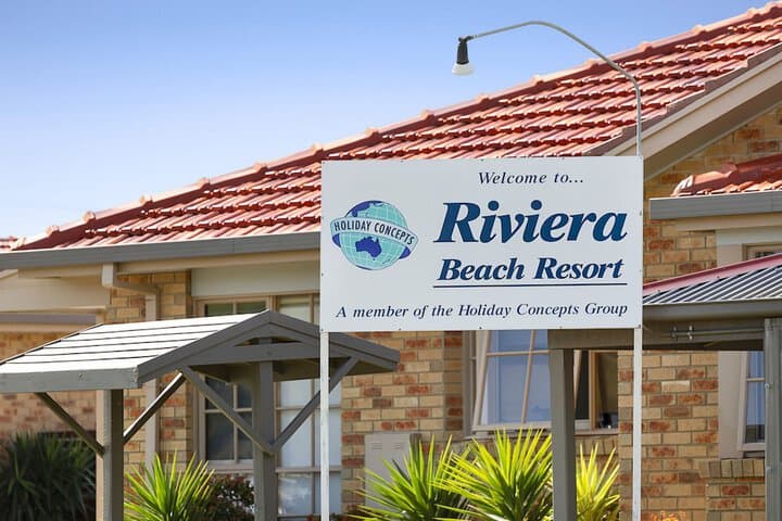 Riviera Beach Resort photo 2