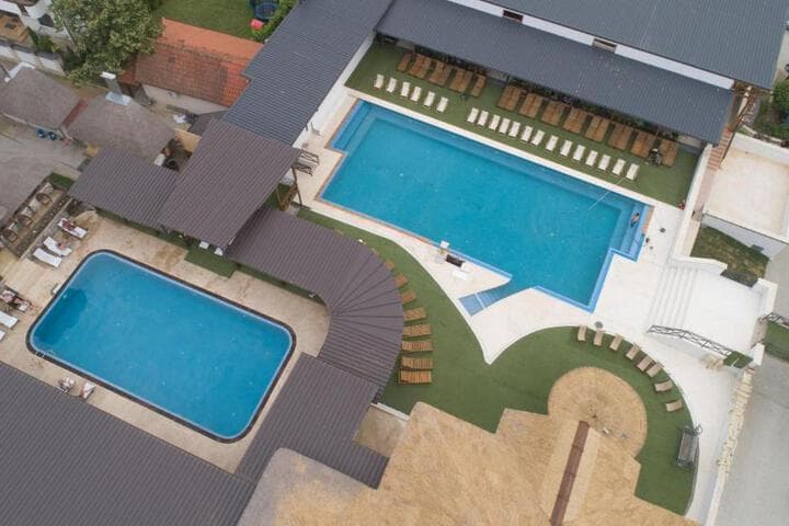 Woodland Resort photo 2