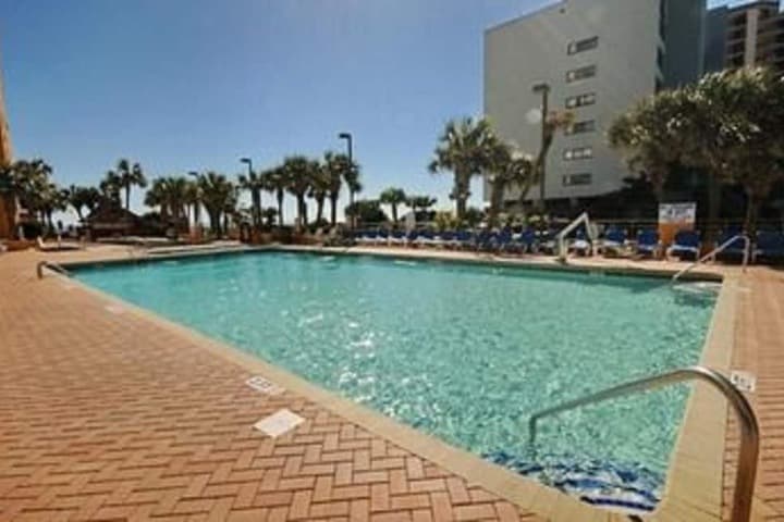 Units at Caravelle Resort by Elliott Beach Rentals photo 2