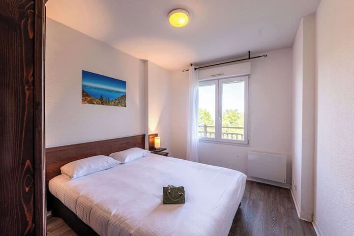 Neuvecelle destination view