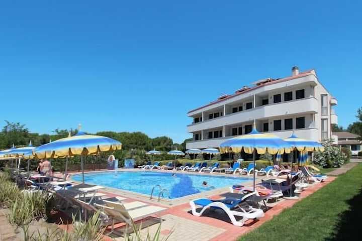 Eurobeach Residence photo 4