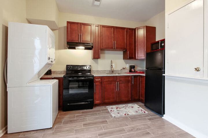 1 Bedroom Studio 806.5 photo 3