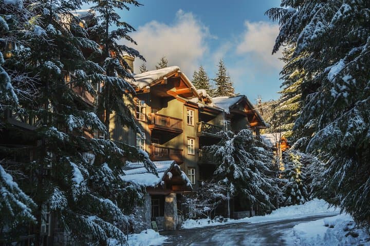 Lost Lake Lodge by Whistler Premier photo 4