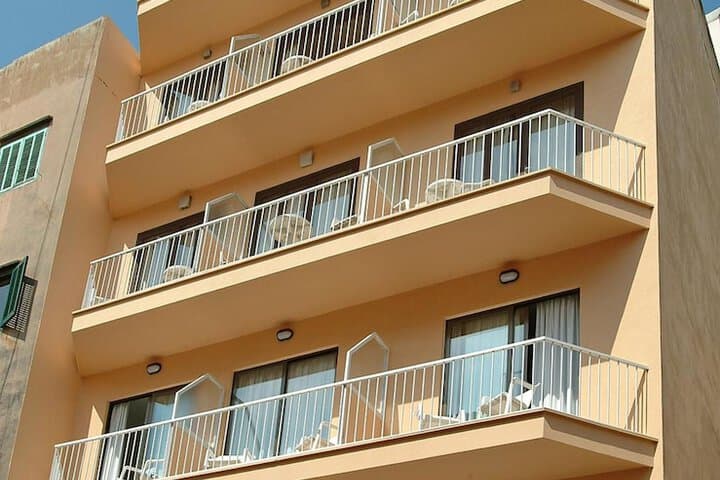 The Hostal Tierramar photo 4