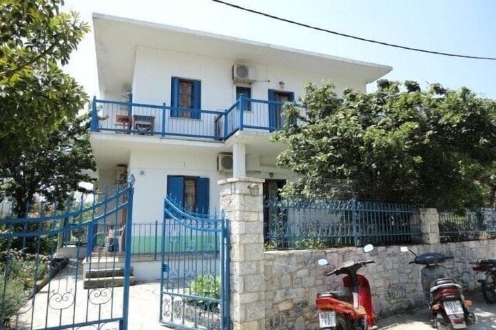 Skopelos Town destination view