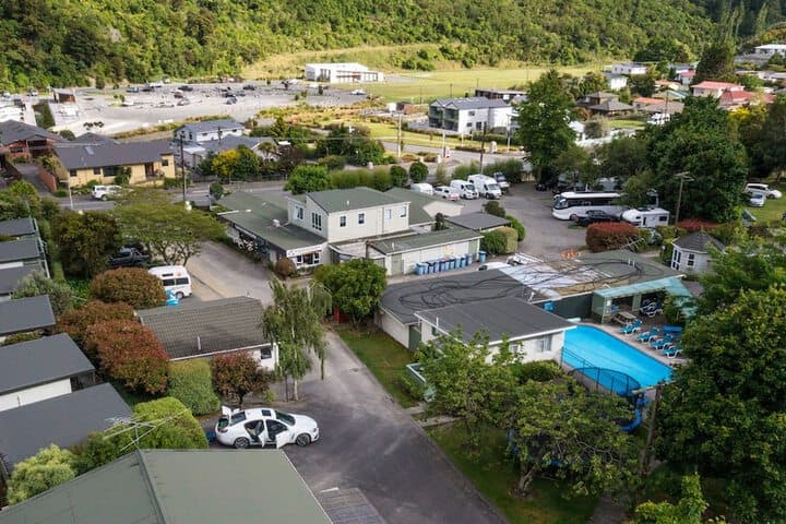 Tasman Holiday Parks Picton photo 3
