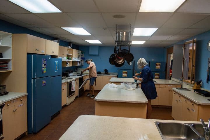 HI Kelowna Hostel photo 3