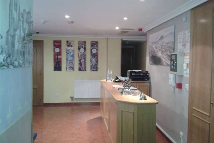 Hotel Campus photo 1