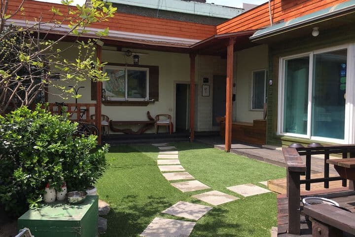 Momojein Guest House Hostel photo 5