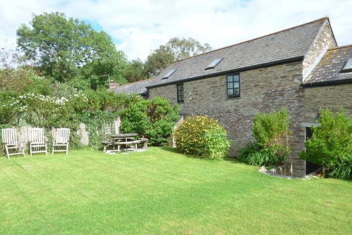 Meadow Cottage photo 1