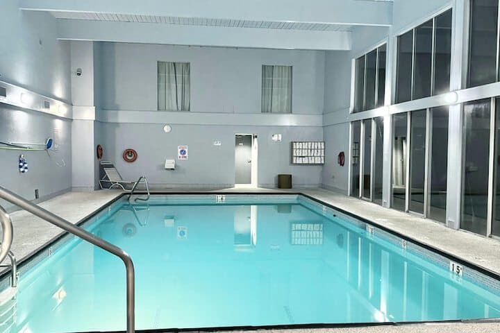 Divya Sutra Plaza&Conference Centre Vernon BC photo 2