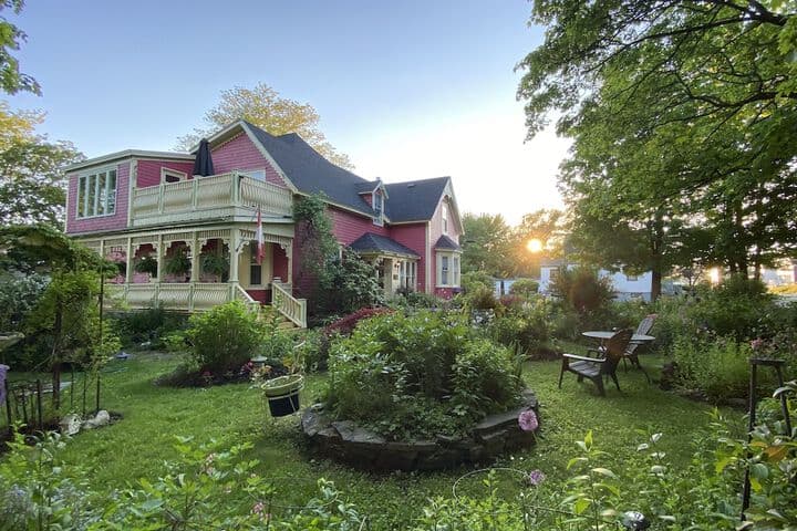 Chambers Guest House B&B photo 5