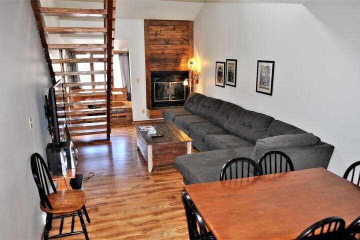 Fox Pine Lodge 4 Bed 4 Bath Condo photo 2