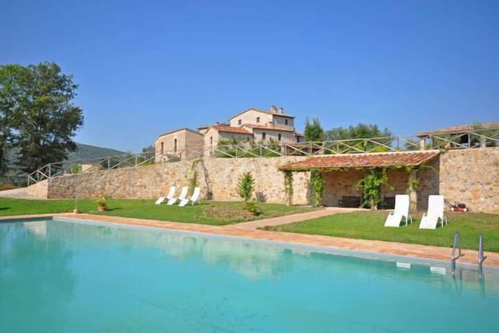 Tocchi destination view