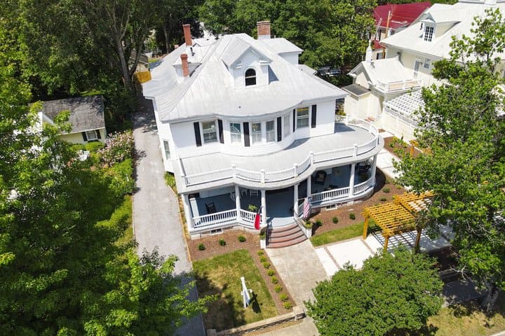 The Edenton Collection Captains Quarters Inn photo 4
