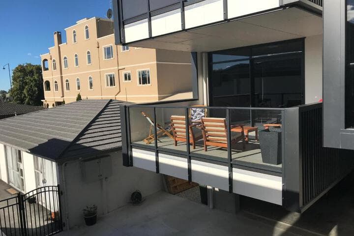 Riverwalk Apartments photo 2