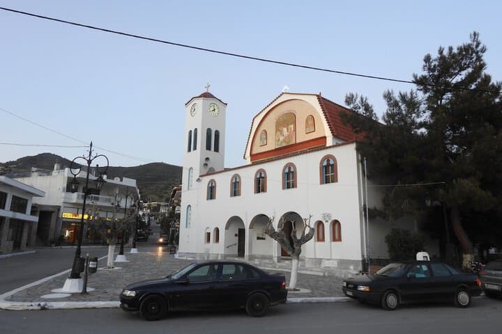 Gikas Apartments photo 2