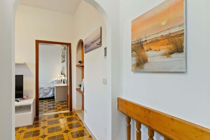 Belvilla by OYO Pleasant Apartment With Courtyard photo 5