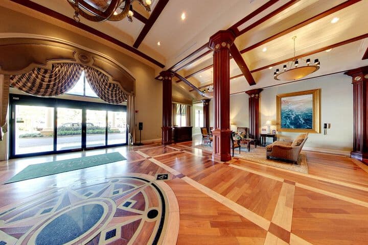 Emerald Grande Condominiums at HarborWalk Village photo 4
