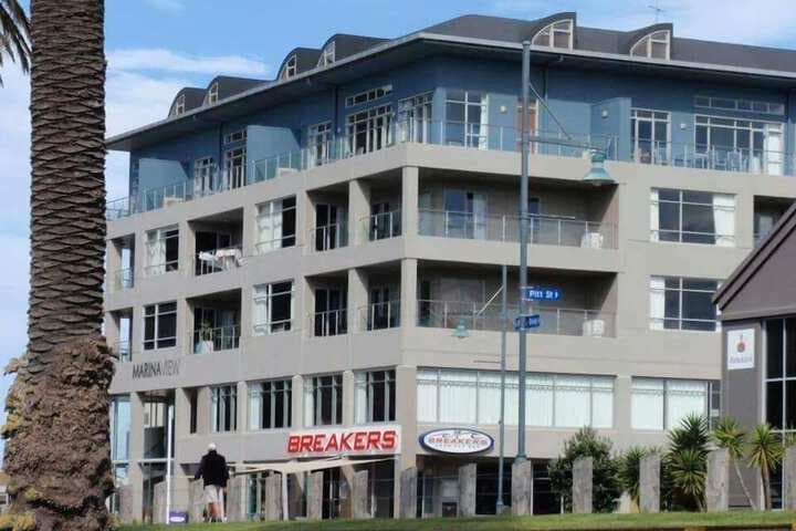 Marinaview Apartments photo 2