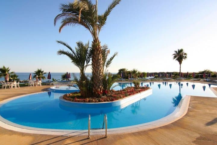 Corallia Beach Hotel Apartments photo 3