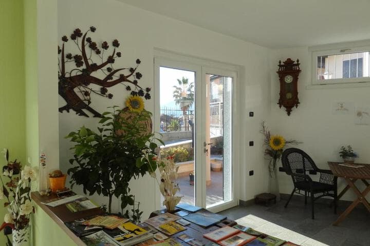 Helianthus Residence photo 5