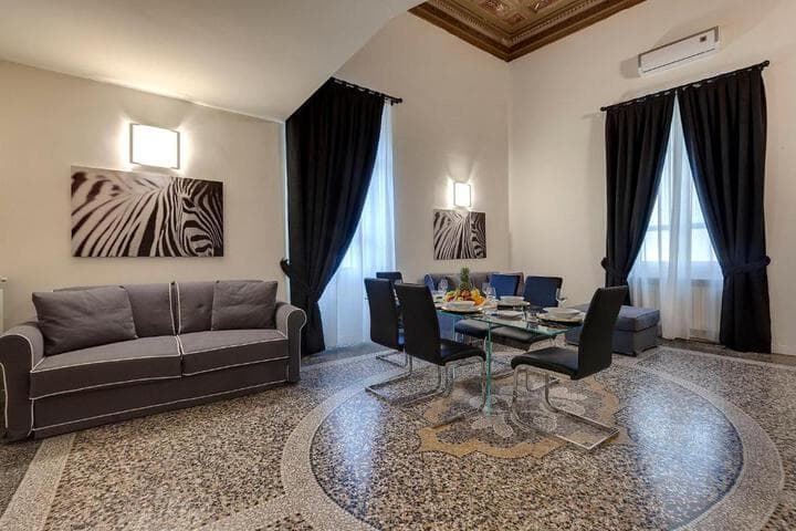 2016 Apartments photo 4