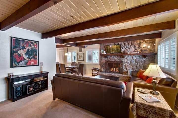 3710 Needle Peak Road photo 4