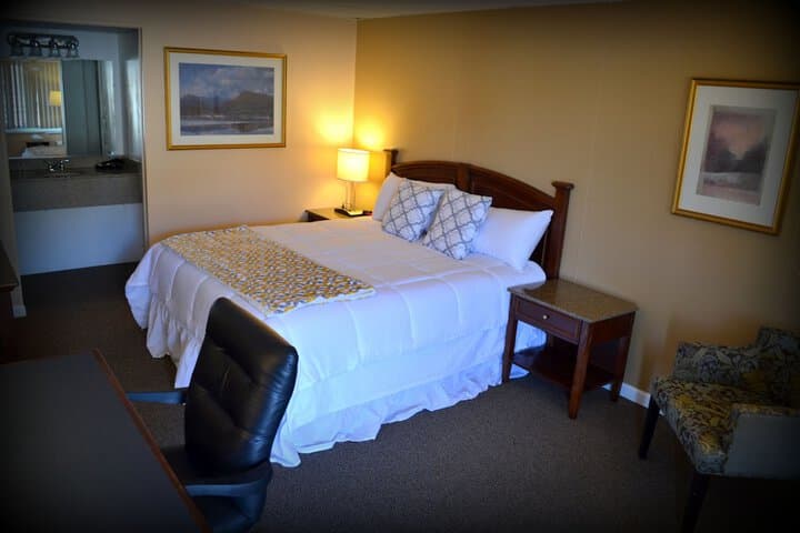 Wayne Inn photo 2